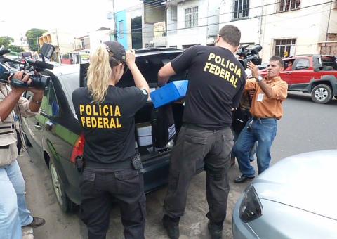 UFAM e IFAM são alvos de operação da Polícia Federal no Amazonas